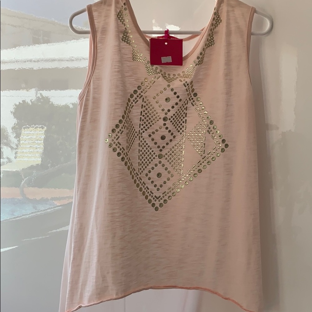 Tank with long sheer back